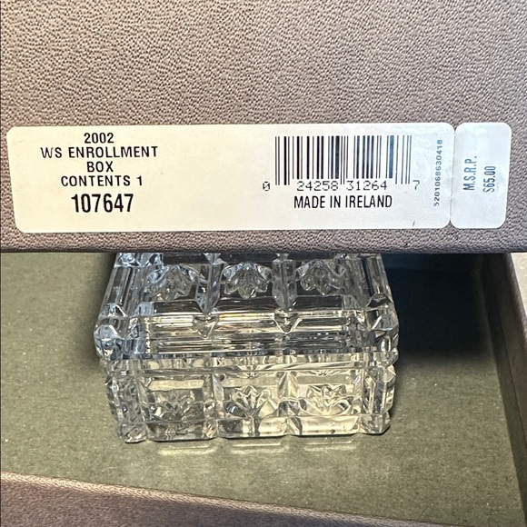 Waterford Society Enrollment Box - New In Box
Exclusive 2002 - Picture 2 of 12